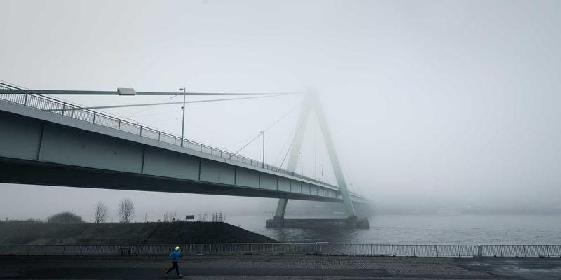 篮球团队化学反应：从更衣室文化到场上凝聚力的构建之道 | 深度篮球资讯